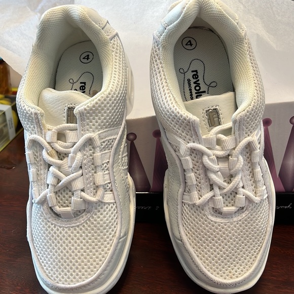 NIB white revolution ultra arch dance sneaker  adult sizes - Picture 3 of 8